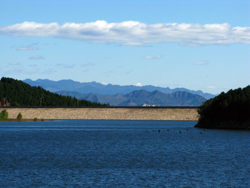 那山、那水、那片白白的云... 摄影 岩影