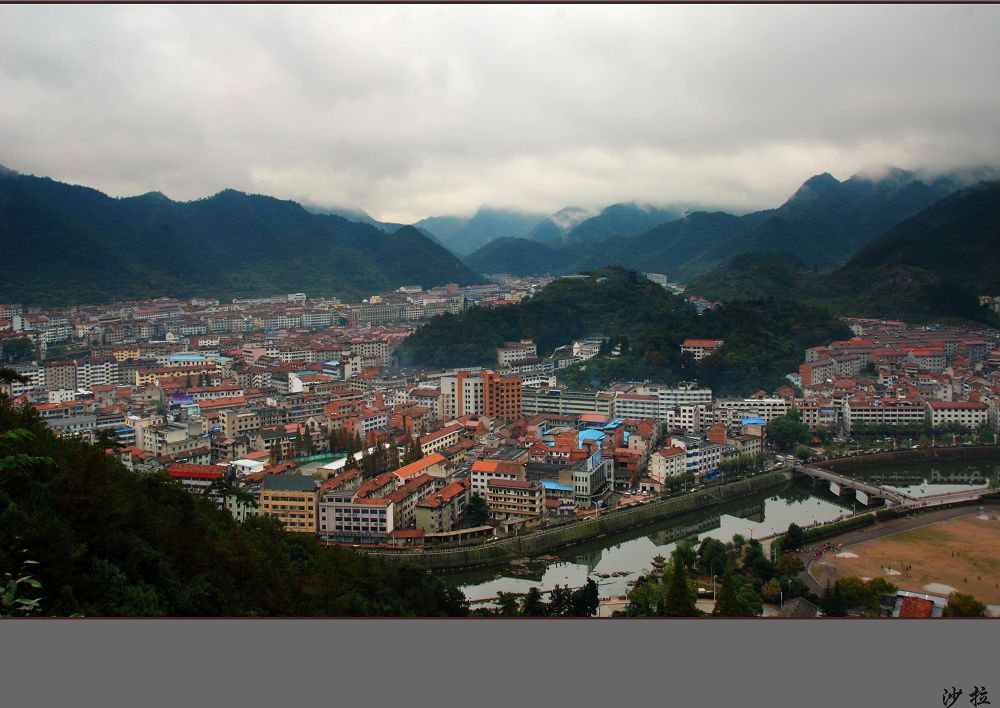 雨后·山城（中午） 摄影 沙拉