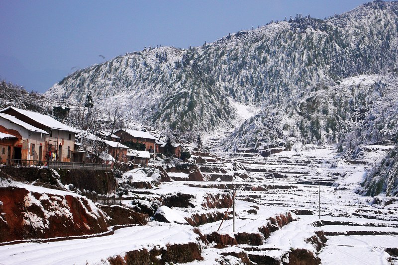 山村雪景 摄影 烂柯山