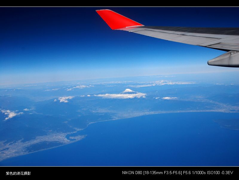 东京上空看富士山 摄影 紫色的浪花