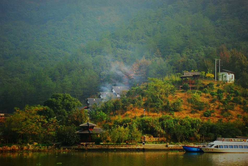 桐庐风光--山中小村 摄影 快乐的小虎