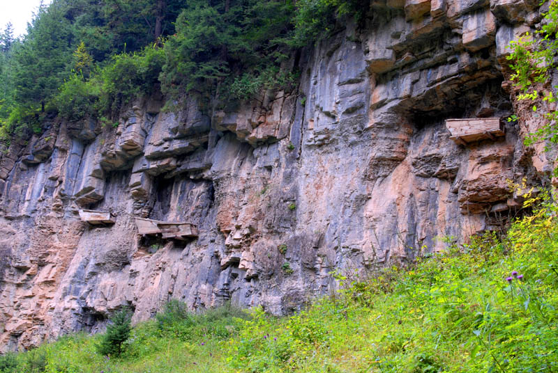 芦芽山----------悬棺 摄影 子杰