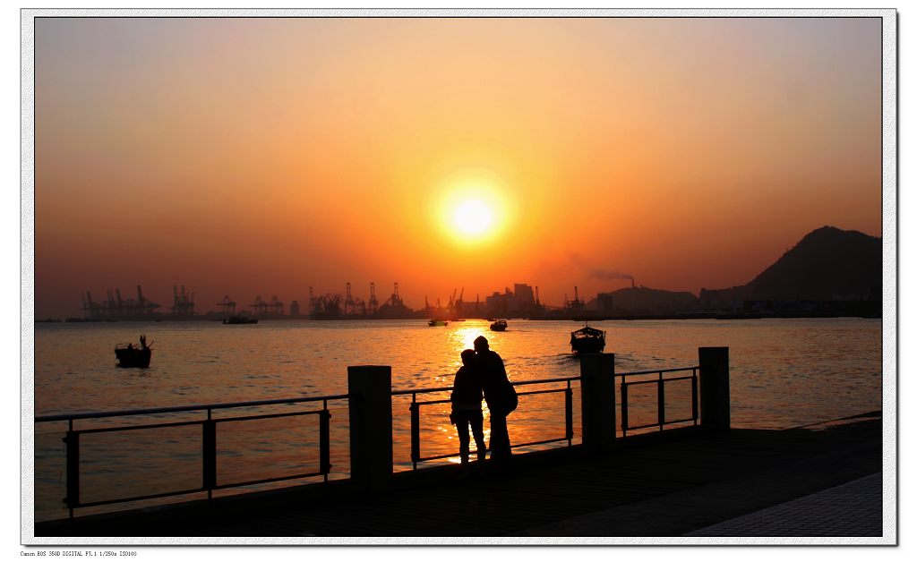 夕阳下的约会 摄影 丝雨悠扬