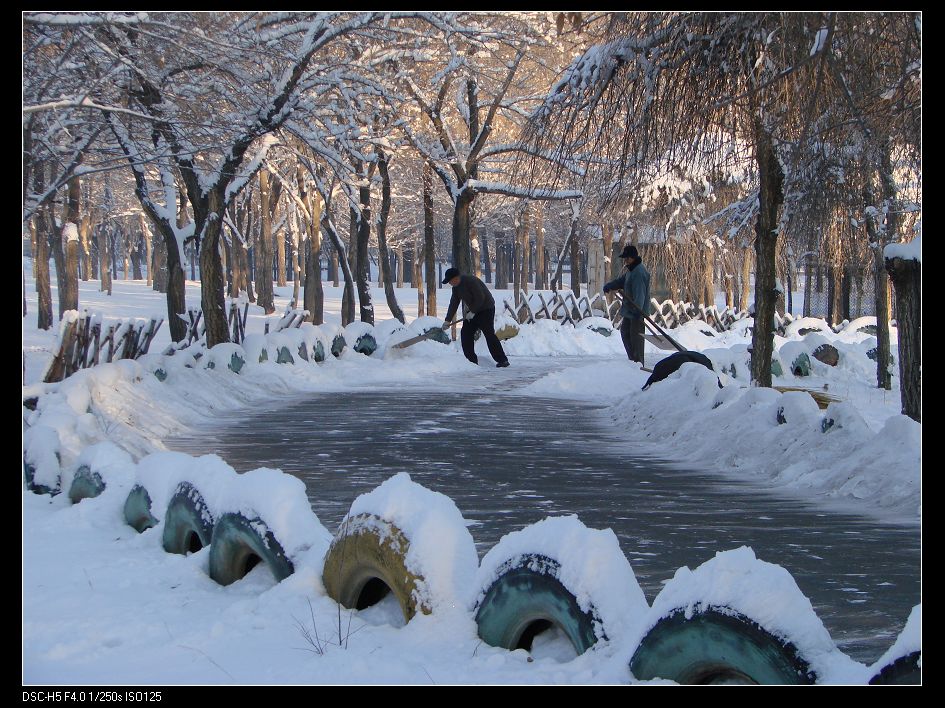 扫雪 摄影 xj一指禅