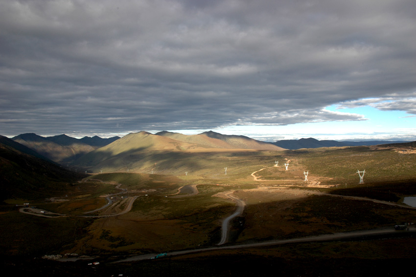 山路十八弯 摄影 钻山豹