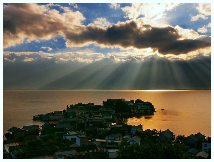 大理 摄影 峰石岩