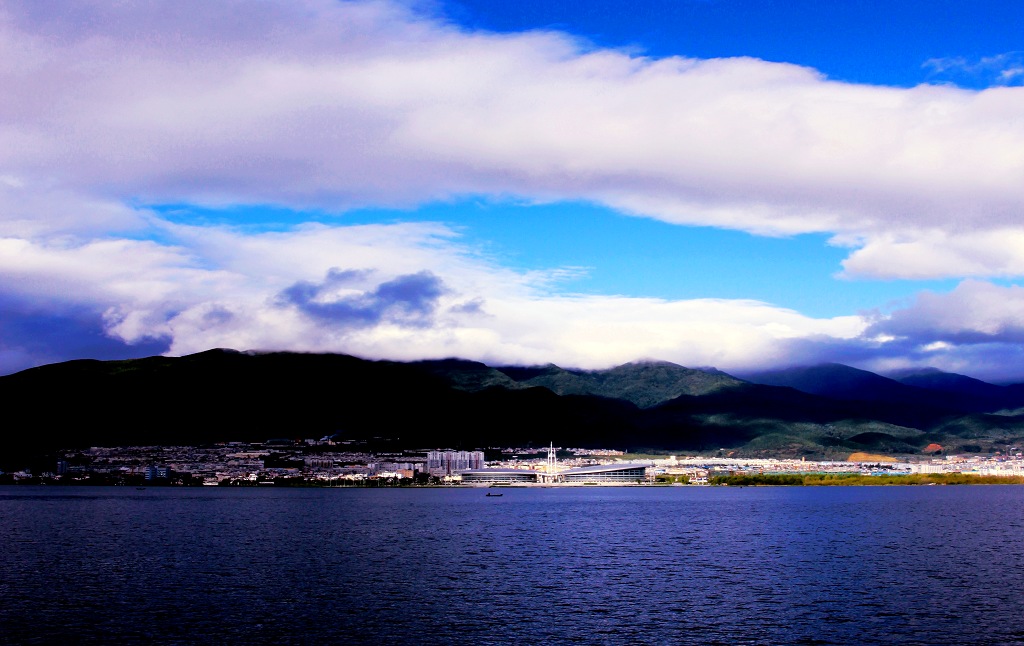 苍山洱海大理城 摄影 川猴子