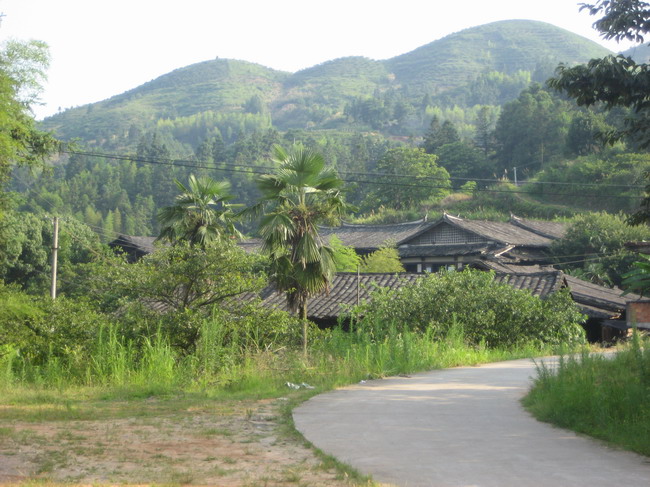 山村 摄影 张玉祥