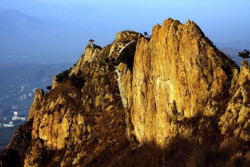 风冠山 摄影 随风飘逸