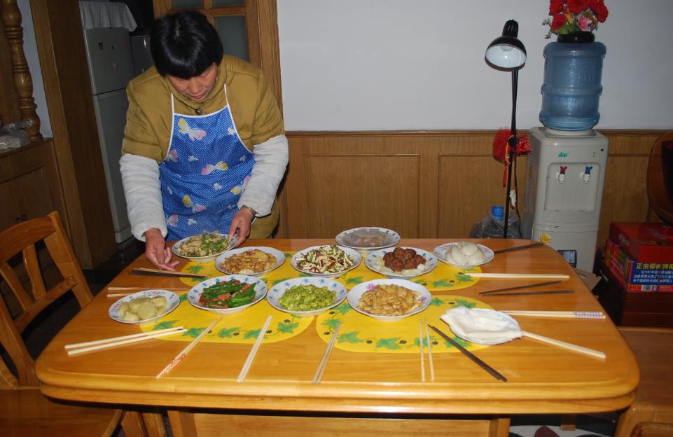 马上就可以吃年夜饭了...YEAH... 摄影 chan2000