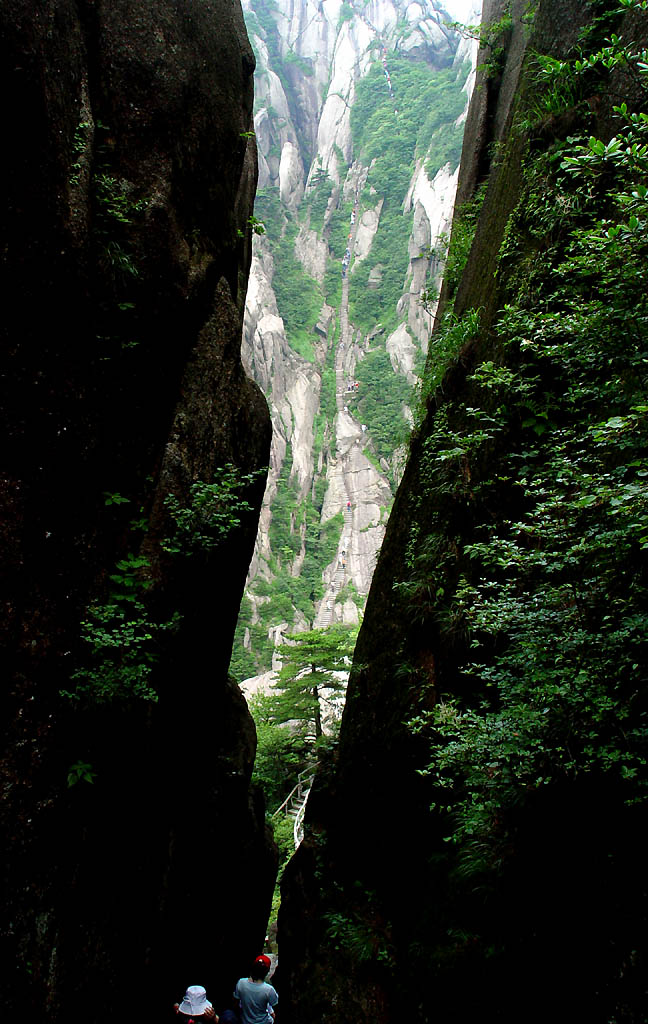 山高路远 摄影 申江茱萸