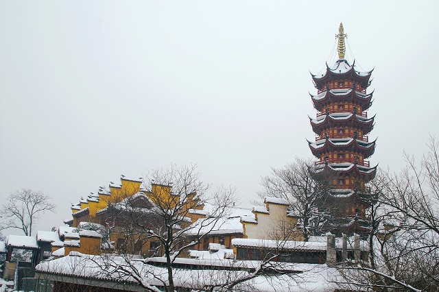 古刹雪霁 摄影 天女散花