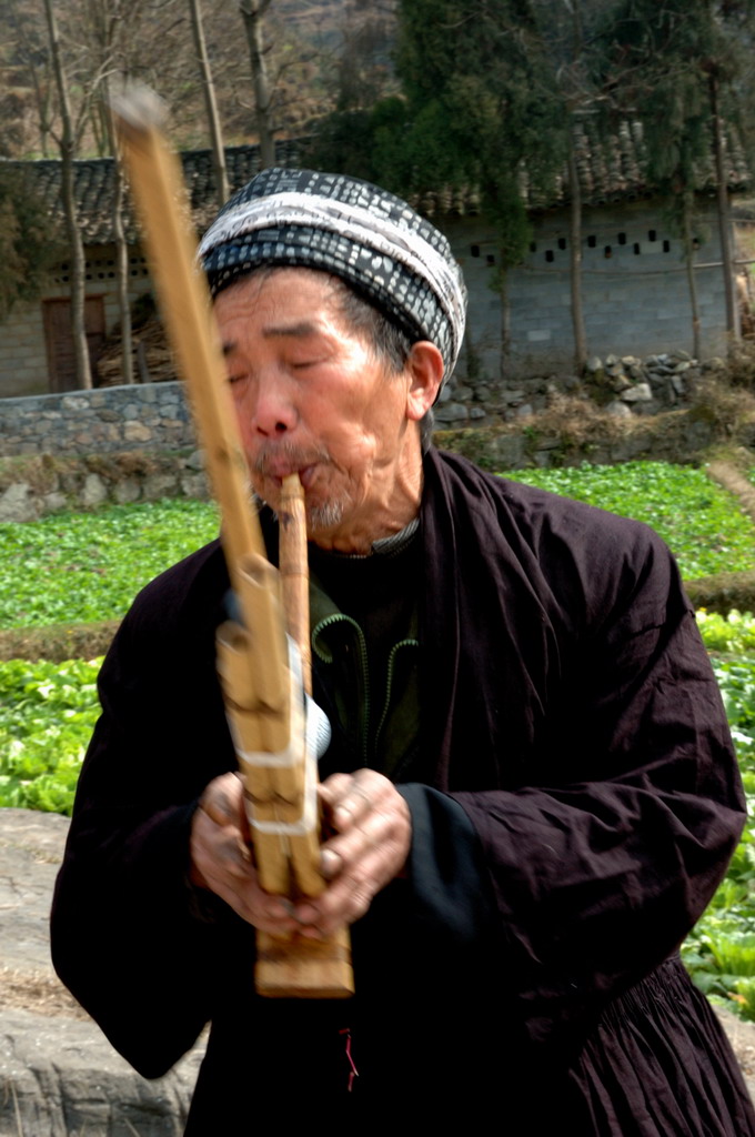 陶醉（吹芦笙的苗族老者） 摄影 老秋叶