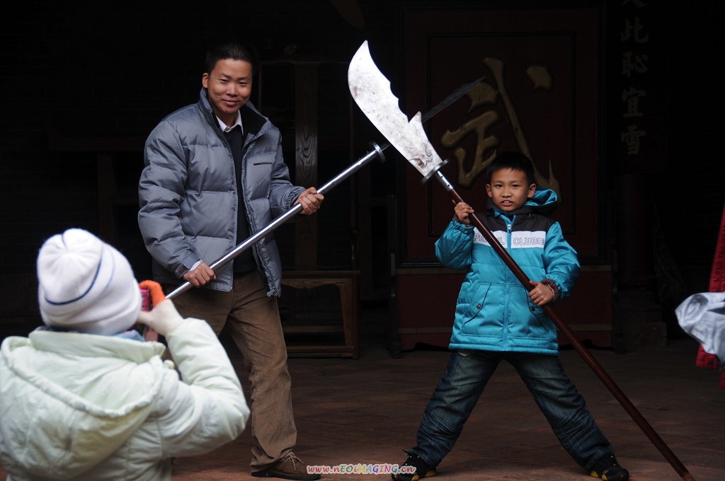 舞刀弄棍 摄影 爱琴海岸