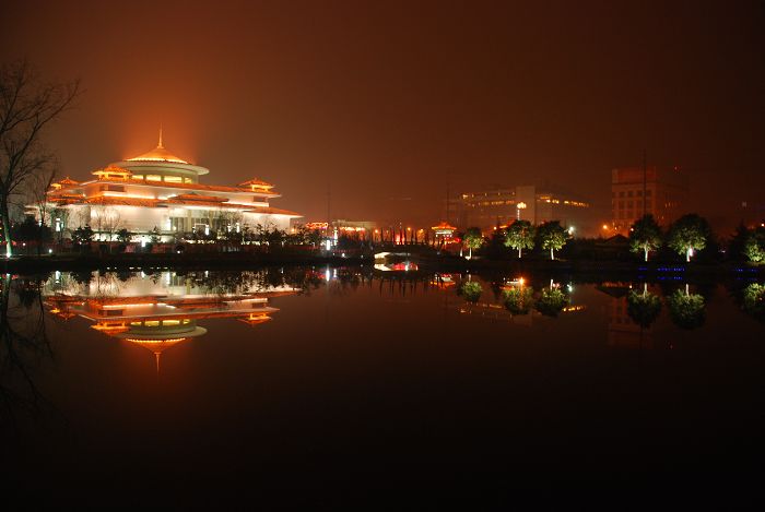 水影夜景 摄影 五彩玉石