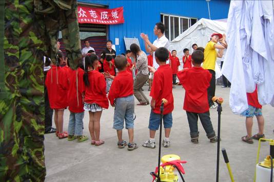 四川地震，众志成城 摄影 江南晓新