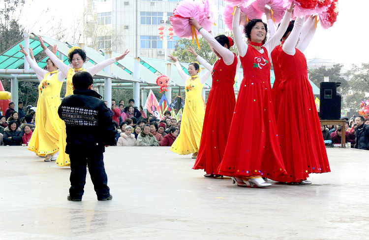 看奶奶演出 摄影 古雒城