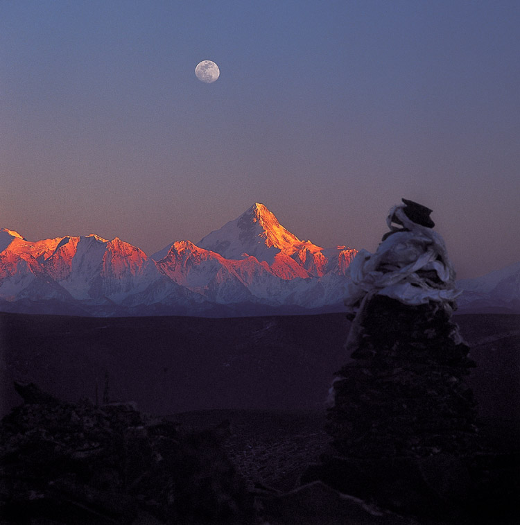 贡嘎山 摄影 波密