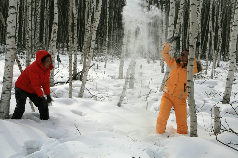 打雪仗 摄影 灿烂的黎明