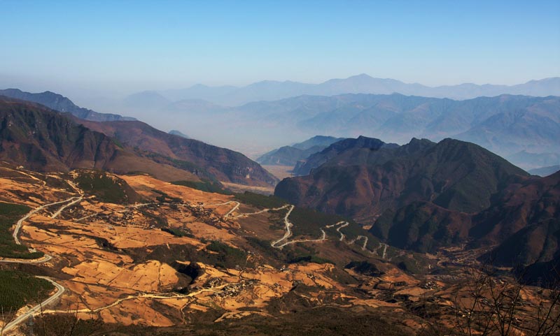 翻越小凉山 摄影 歌手