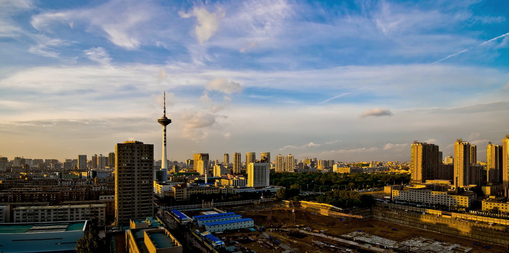 夕阳下的沈阳 摄影 桑塔纳