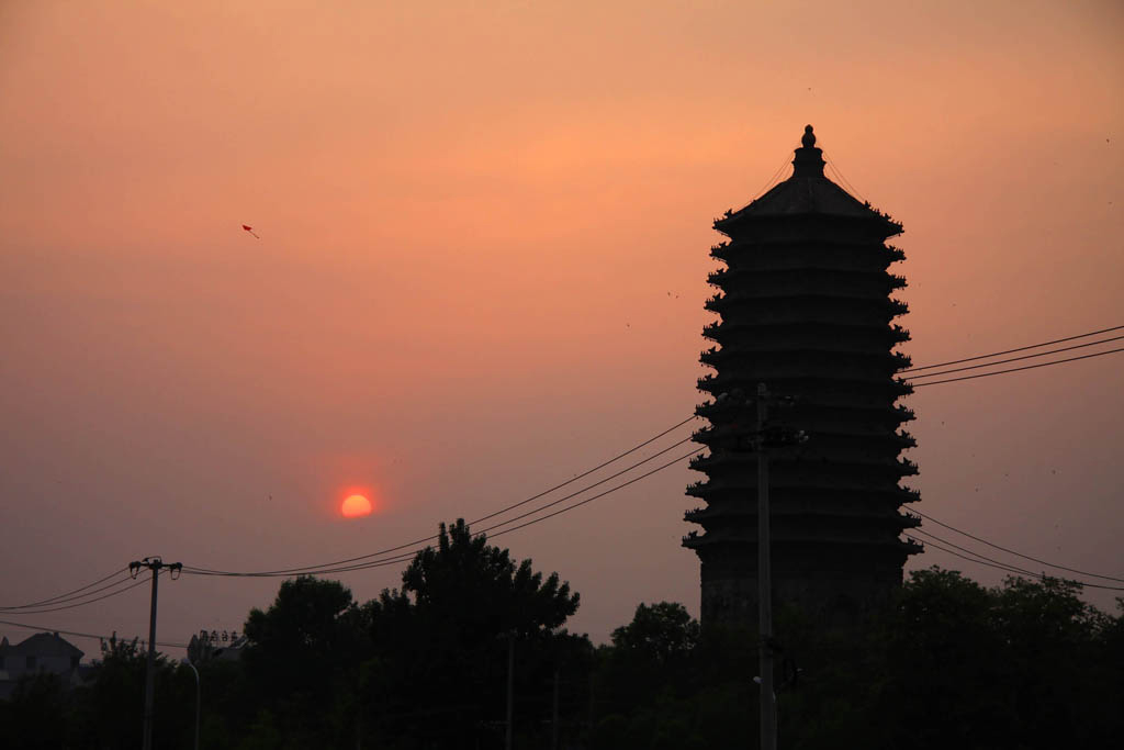 夕照玲珑塔 摄影 真实影像