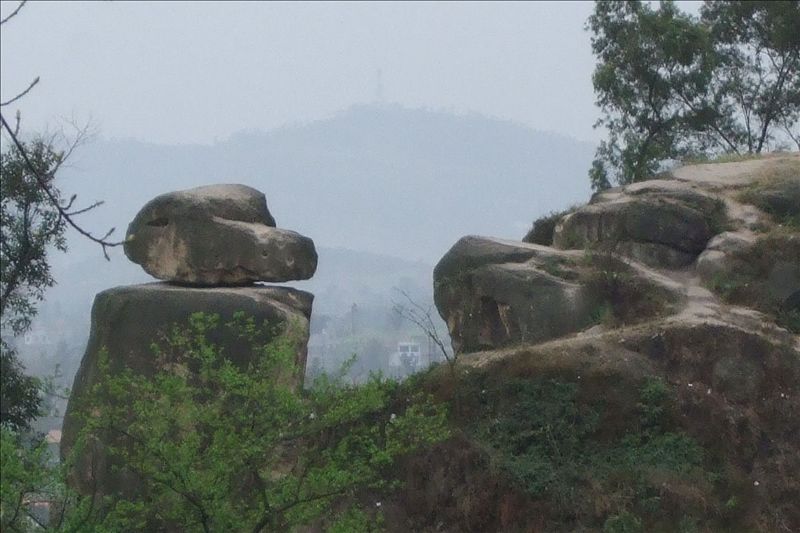 石兔山 摄影 渣打