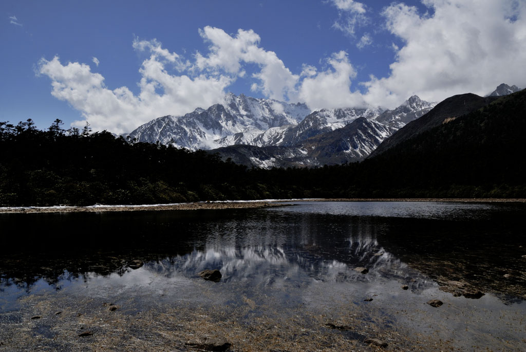 雅加埂之高山海子 摄影 黑豆