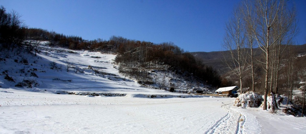 雪山人家 摄影 逆光叠影