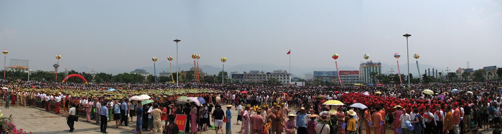 人山人海（可点图放大） 摄影 舟水