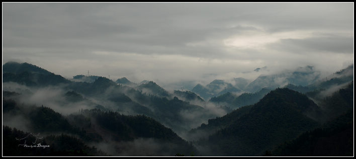 雨。雾 山峰 摄影 龙紫舞