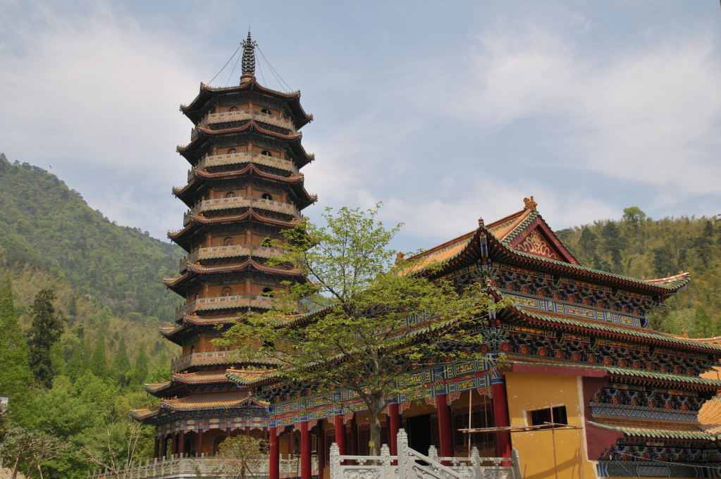 春到山寺 摄影 风来风去