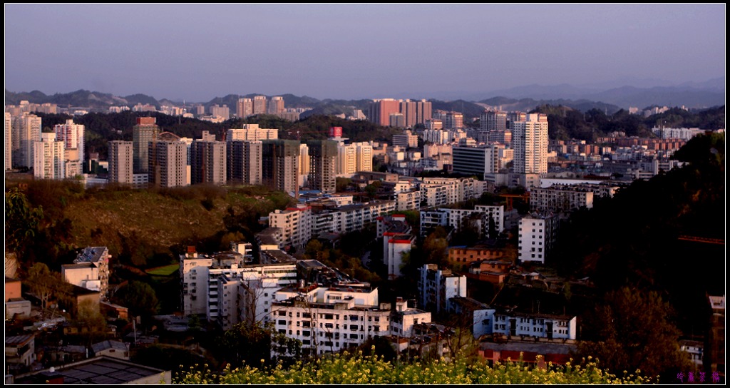 崛起的城市——东风汽车基地 摄影 冷香茶