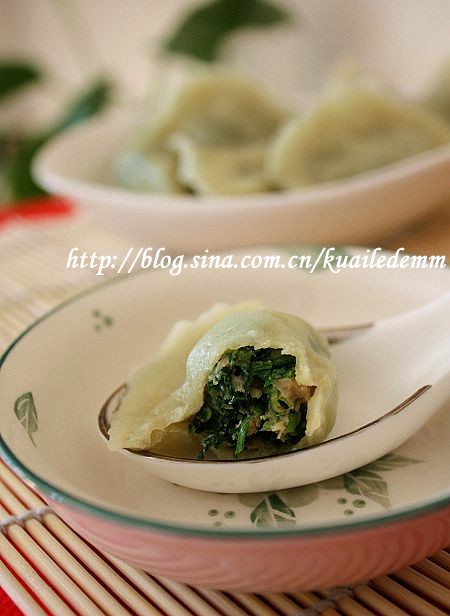 薄皮大馅的荠菜水饺 摄影 快乐的饲养员