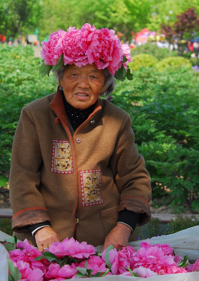 卖花阿婆 摄影 gly