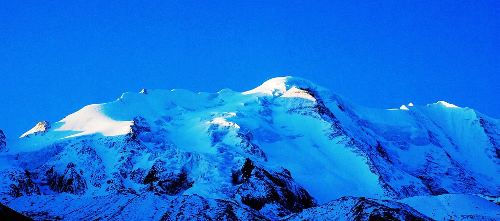 神山——雅拉 摄影 茉莉cd