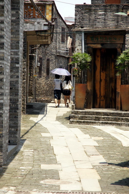 小巷石板路 摄影 欧康