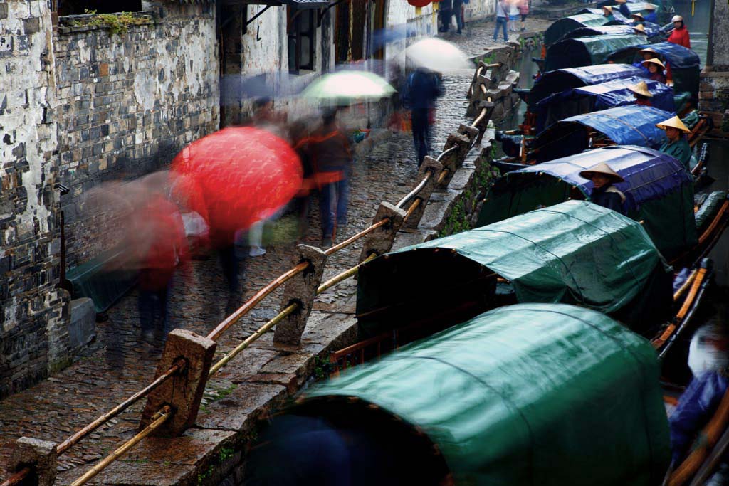 雨中周庄 摄影 泽雅人家