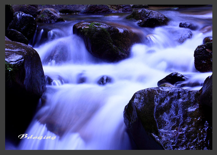 溪水潺涓 摄影 Bdaqing