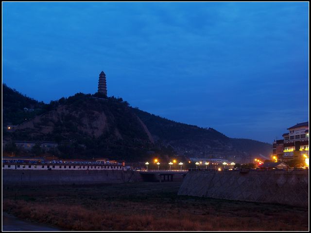 夜幕中的延安宝塔山 摄影 止戈者