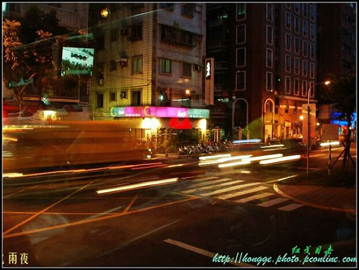 台北风雨夜 摄影 红戈