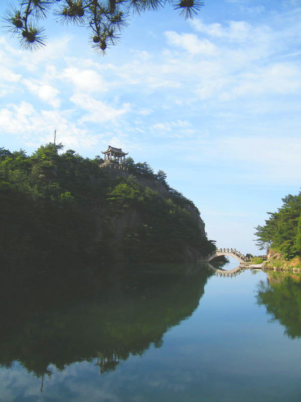 天柱山风光12-宁静的山上小湖 摄影 朽木逢春