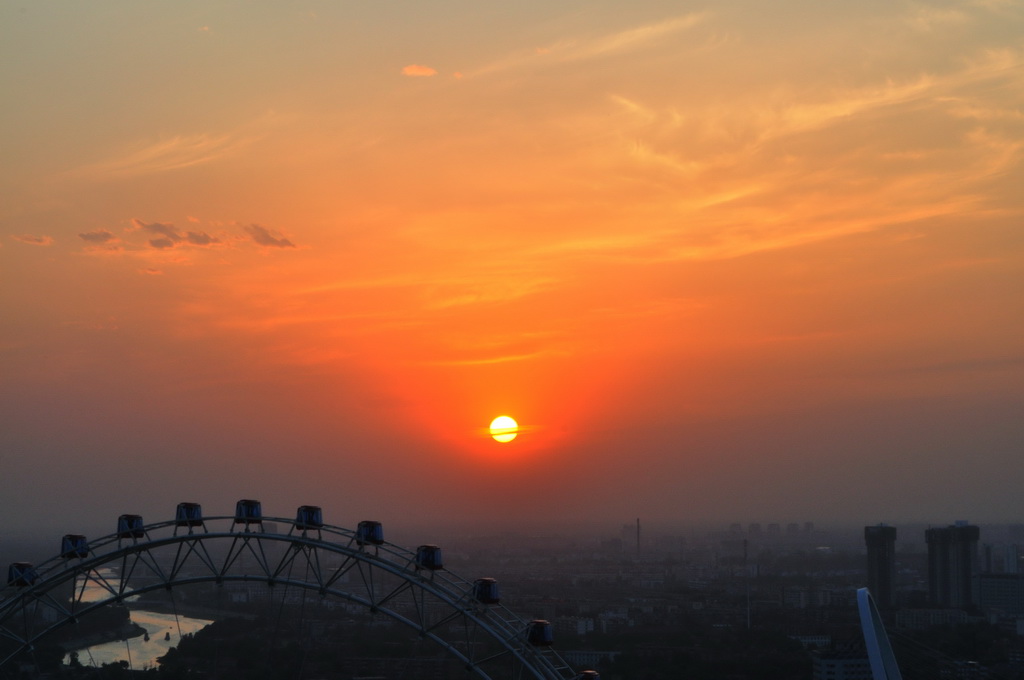 都市的夕阳 摄影 驿桥听笛