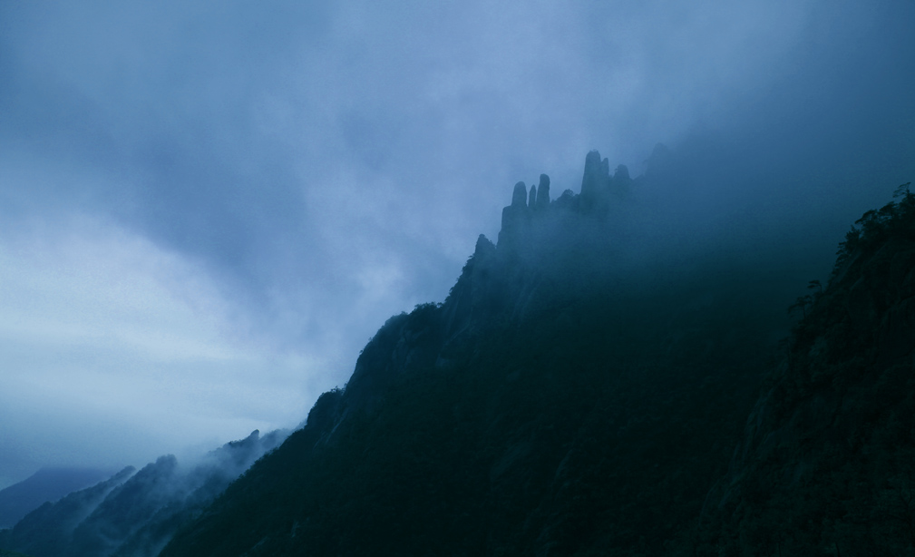 雨中赏峰 摄影 江淮一山