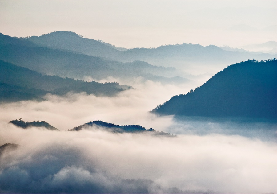 重山雾霭 摄影 阿宗