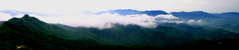 云雾缥缈的鸡公山 摄影 淮水一沫