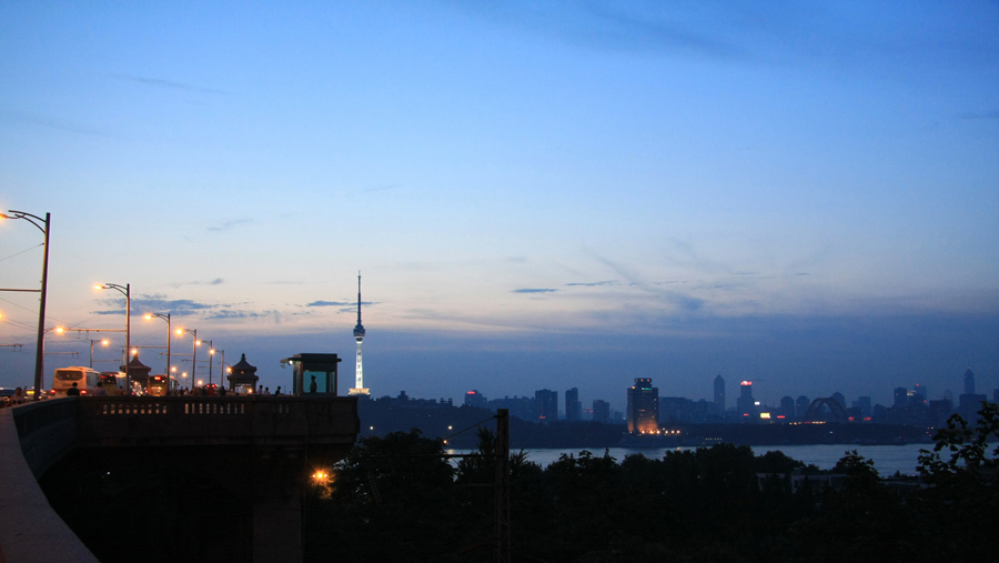 江城夜色 摄影 咖啡袅袅