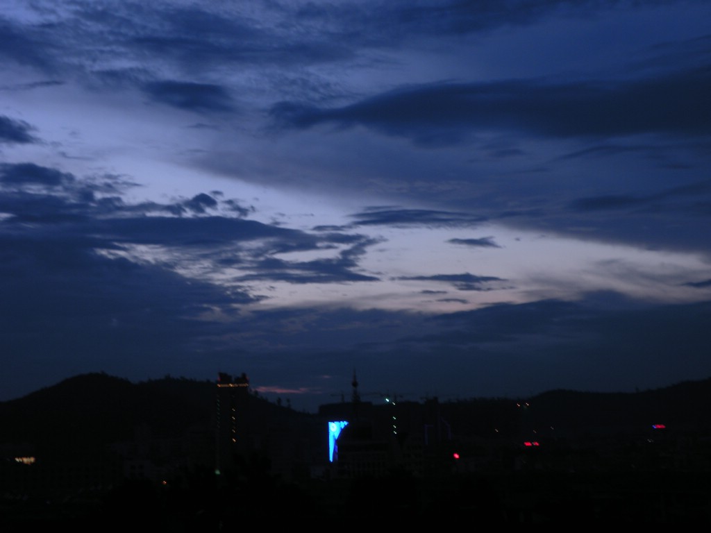 夜色迷蒙 摄影 盛夏明月