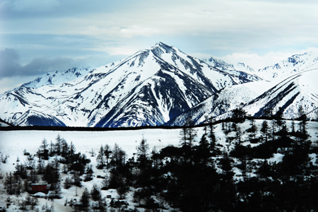 白茫雪山 摄影 蒙山桂林