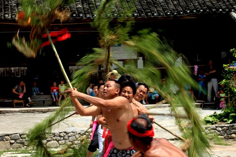 舞起土家草把龙！ 摄影 清风崖